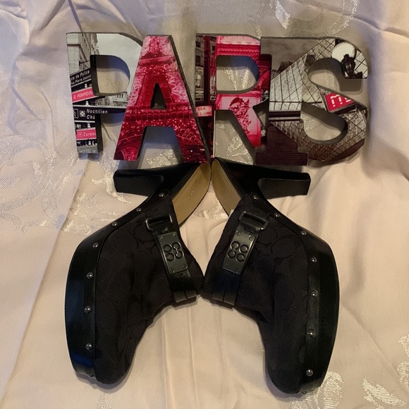 COACH clogs black size: 10 in good worn condition with signs of wear and repair. - Picture 7 of 12